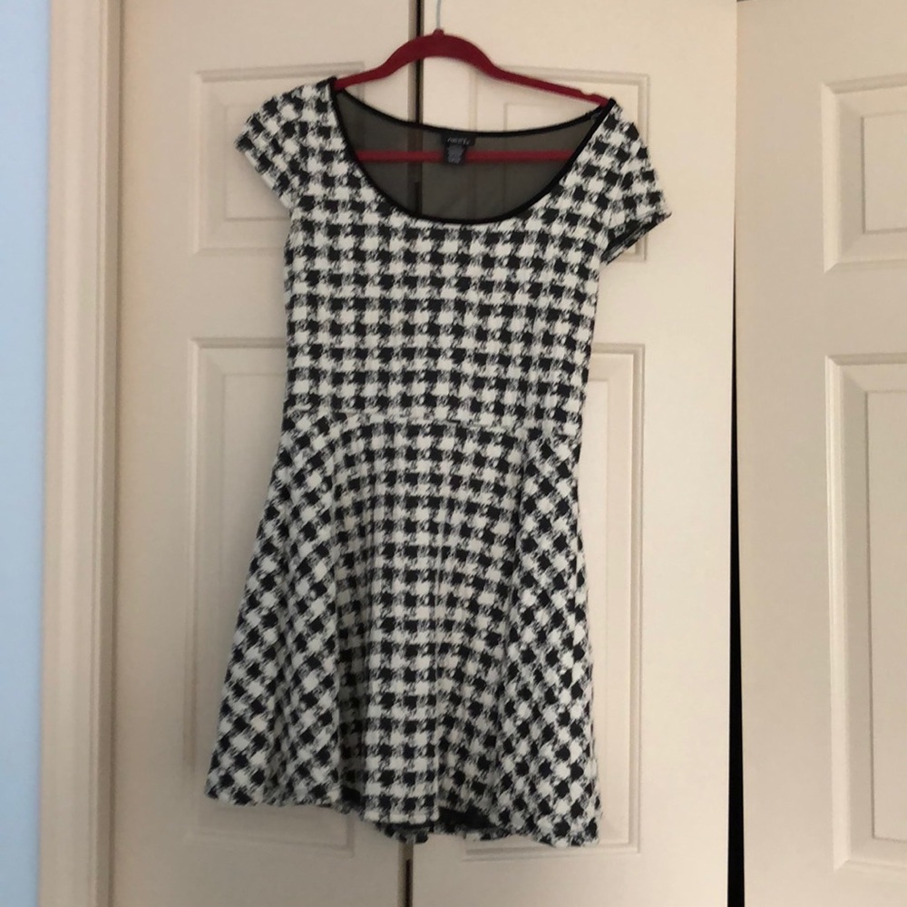 Ladies black and white dress